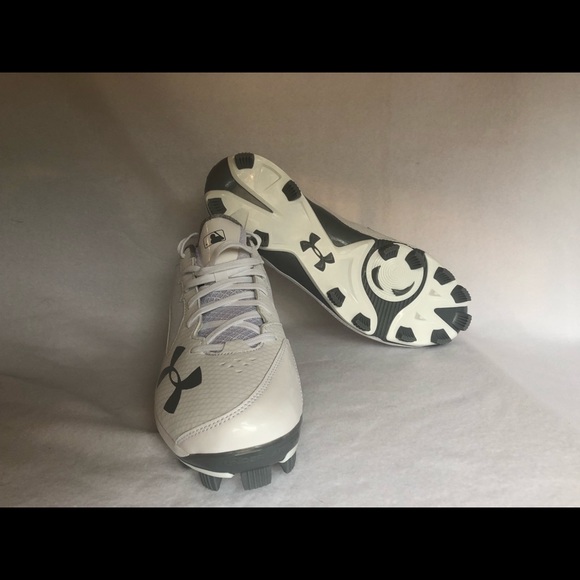 Under Armour Men’s Ignite Low TPU Cleats - Picture 2 of 4